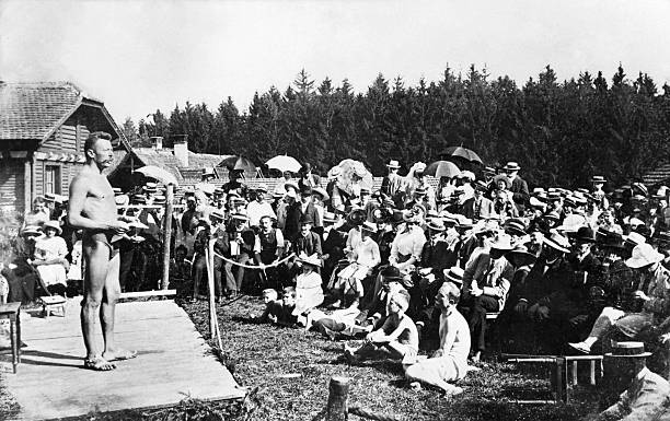 Desvendando Raízes e Evolução: A Fascinante História do Naturismo